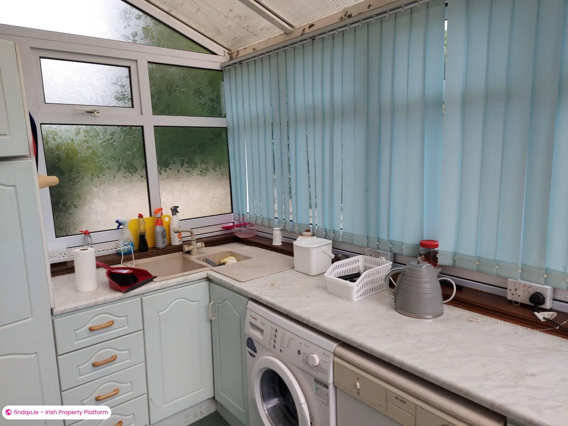 5 Bedroom House for Rent in Ballinacurra, Limerick