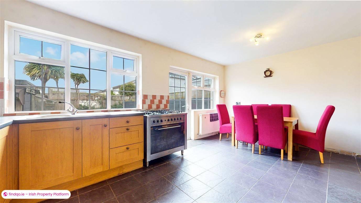 Semi-detached house for Sale in Rathfarnham, Dublin 16