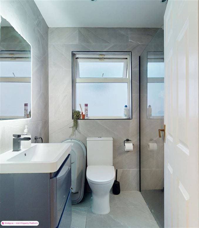Semi-detached house for Sale in Navan, Meath