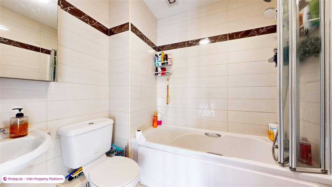 Semi-detached house for Sale in Navan Road, Dublin 7
