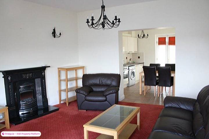 2 Bedroom Apartment for Rent in Howth, Dublin (County)