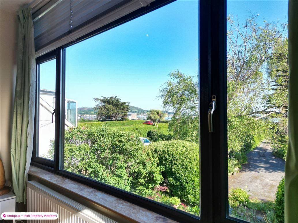Detached house for Sale in Sutton, Dublin 13
