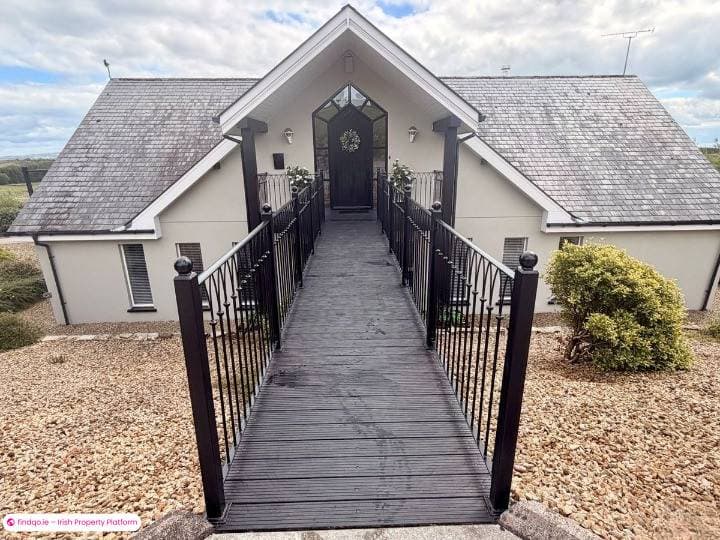 Detached house for Sale in Corlough, Cavan