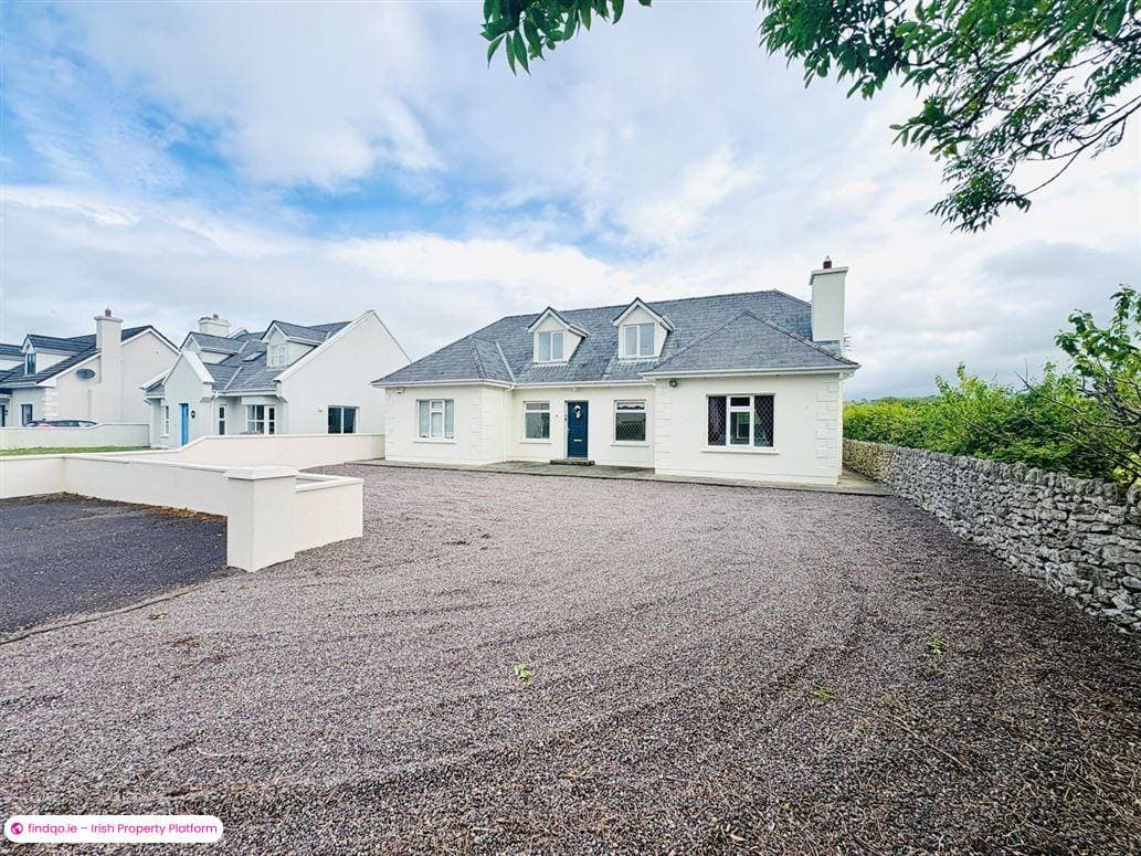 Detached house for Sale in Tralee, Kerry
