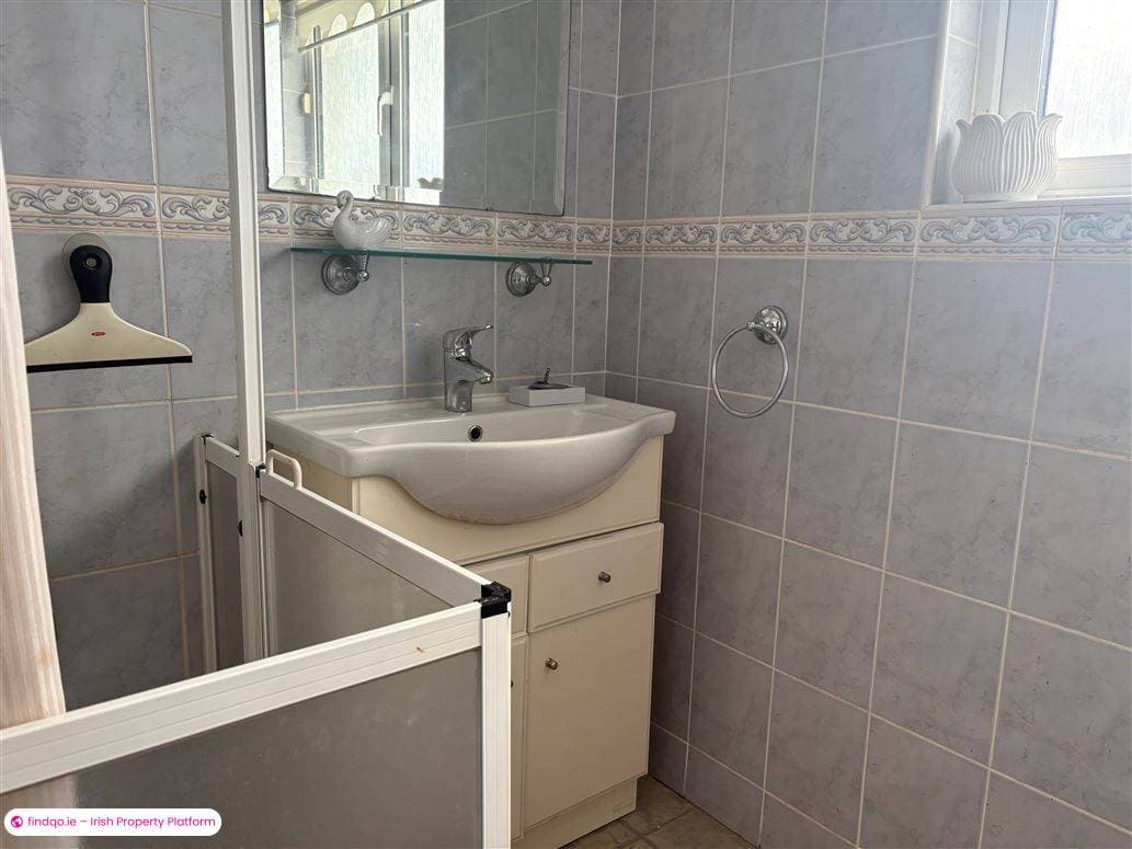Semi-detached house for Sale in Beaumont, Dublin 9