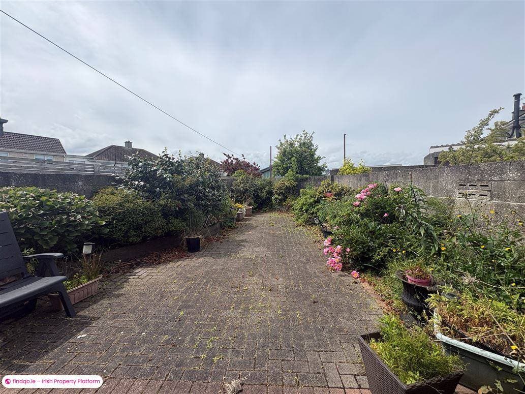 Semi-detached house for Sale in Beaumont, Dublin 9