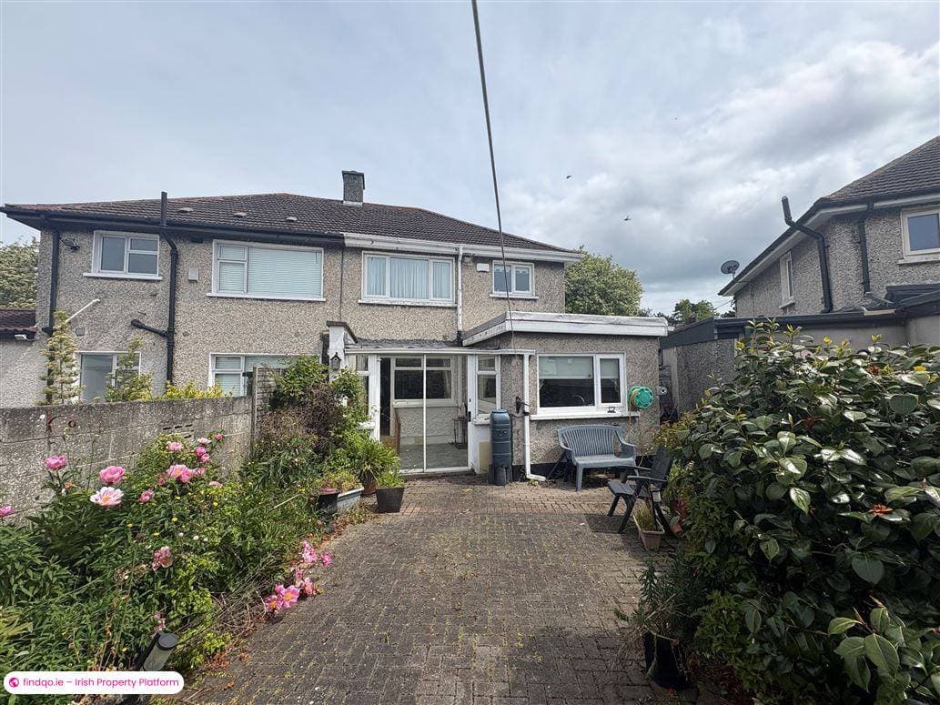 Semi-detached house for Sale in Beaumont, Dublin 9