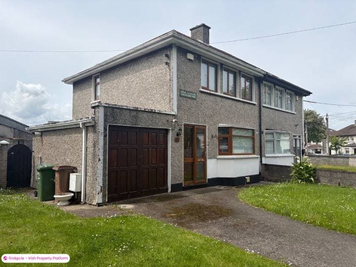 Semi-detached house for Sale in Beaumont, Dublin 9