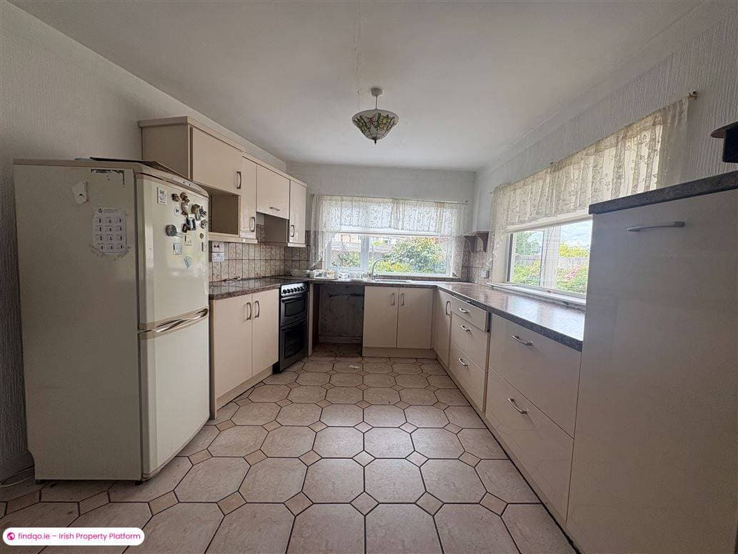 Semi-detached house for Sale in Beaumont, Dublin 9