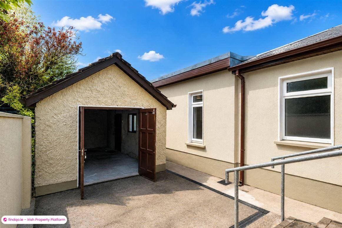 Detached house for Sale in Wellpark, Galway