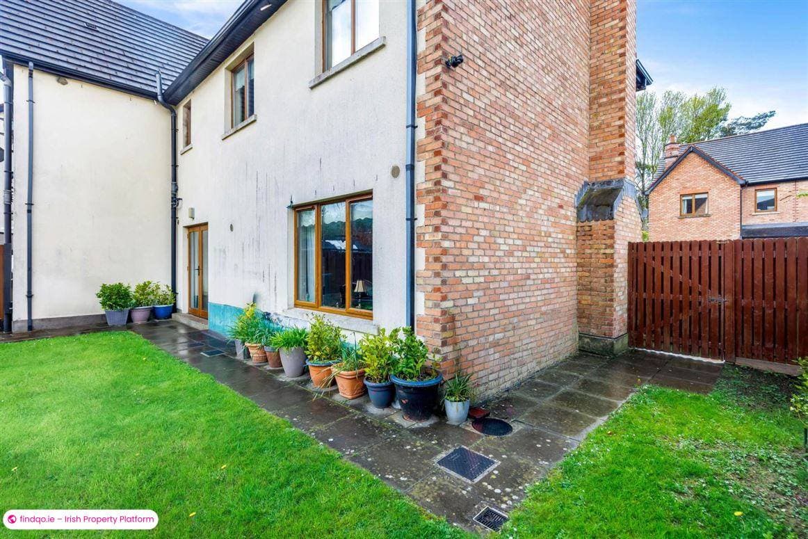 Semi-detached house for Sale in Dundalk, Louth