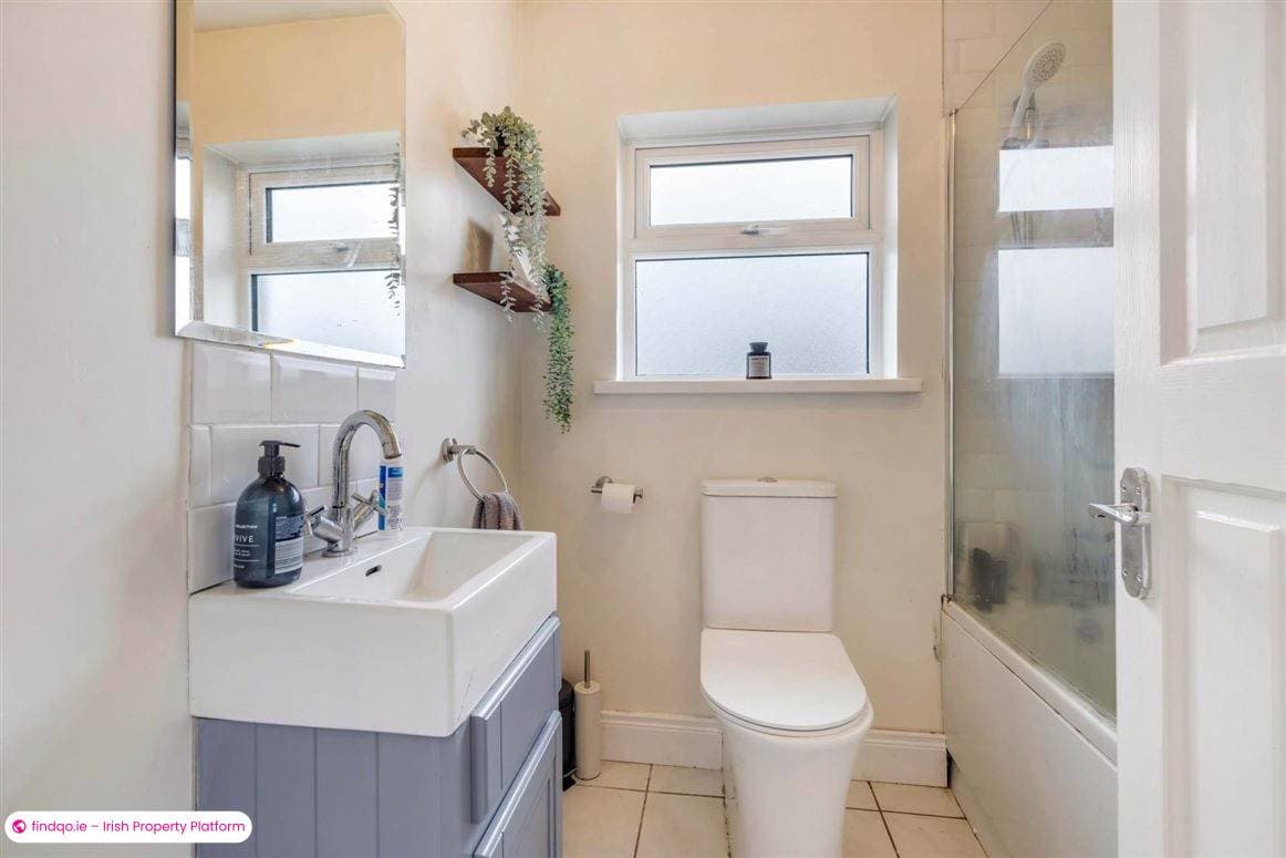 Semi-detached house for Sale in Dundalk, Louth