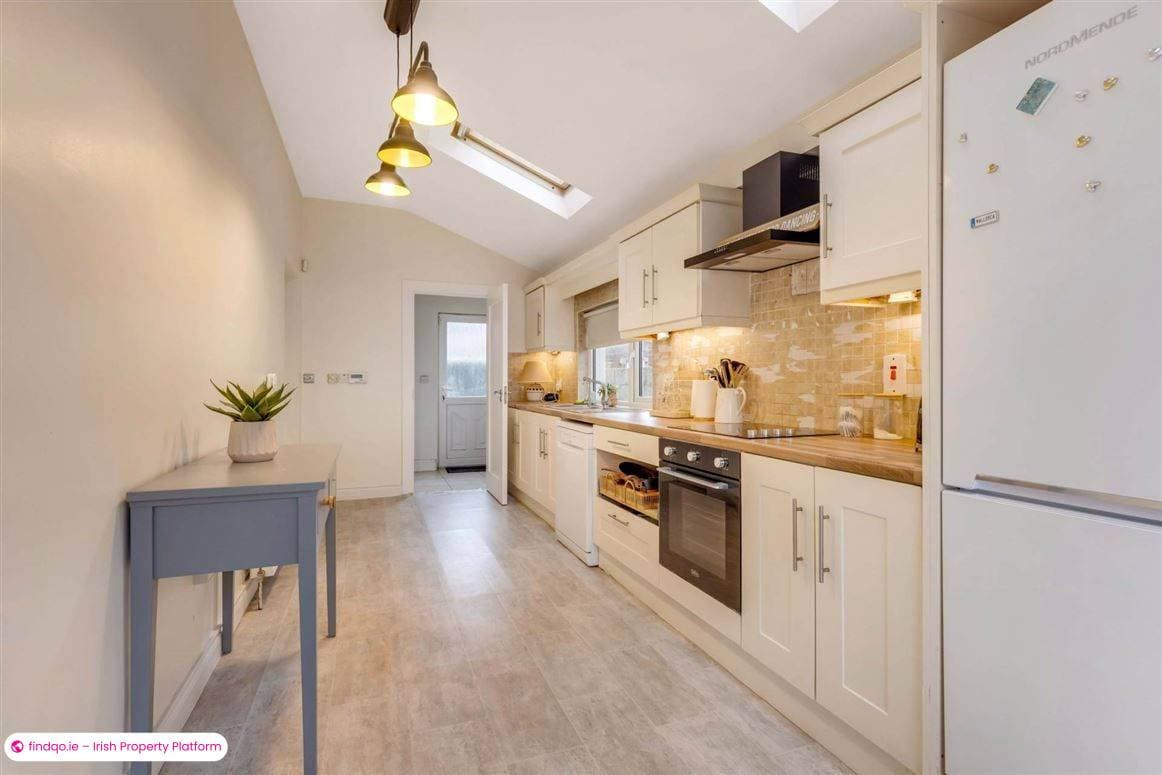 Semi-detached house for Sale in Dundalk, Louth