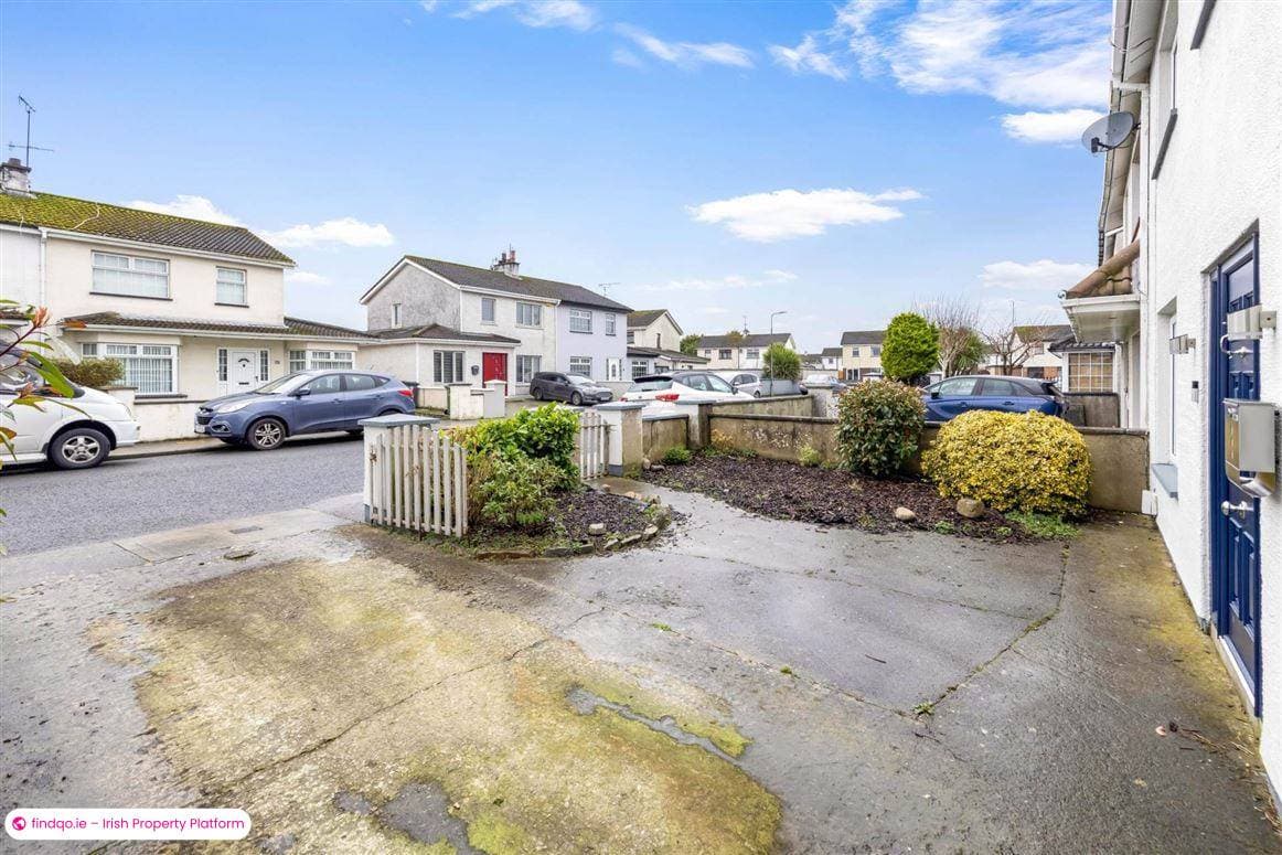 Semi-detached house for Sale in Dundalk, Louth