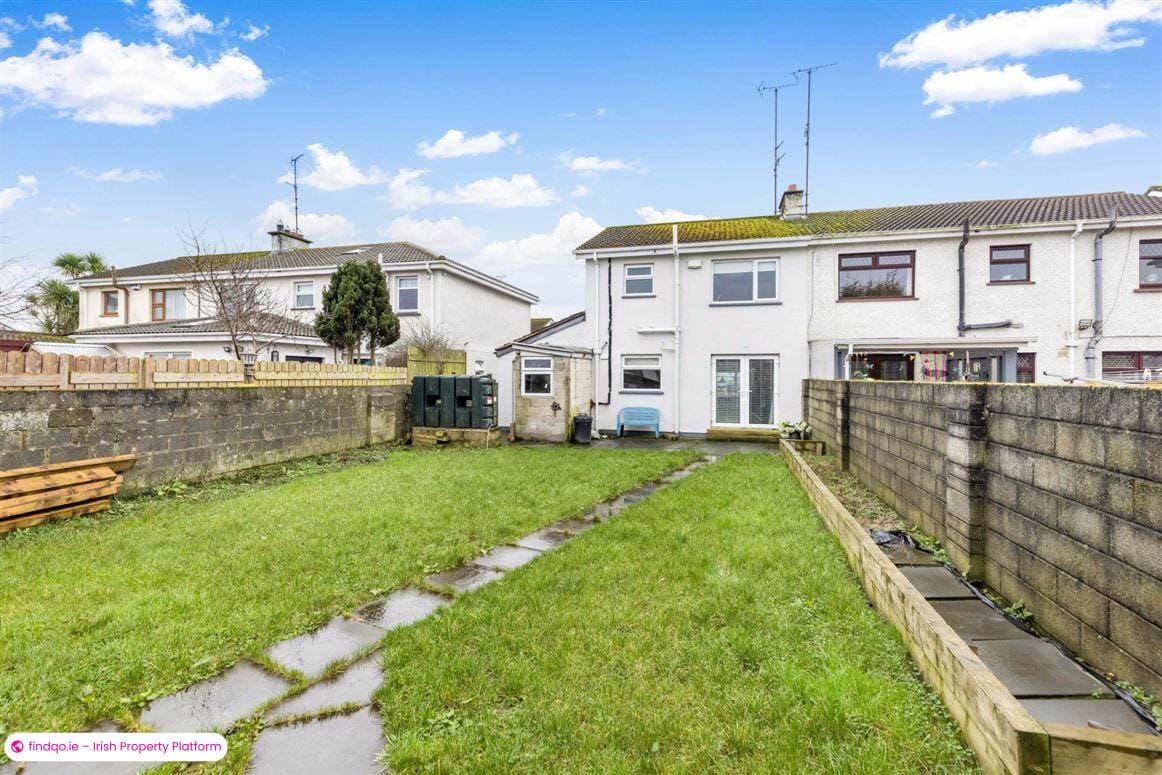 Semi-detached house for Sale in Dundalk, Louth