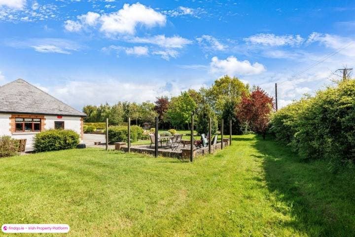 Detached house for Sale in Dunleer, Louth