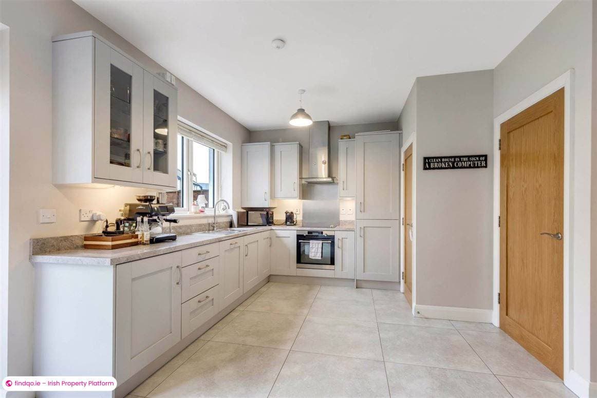Semi-detached house for Sale in Dundalk, Louth