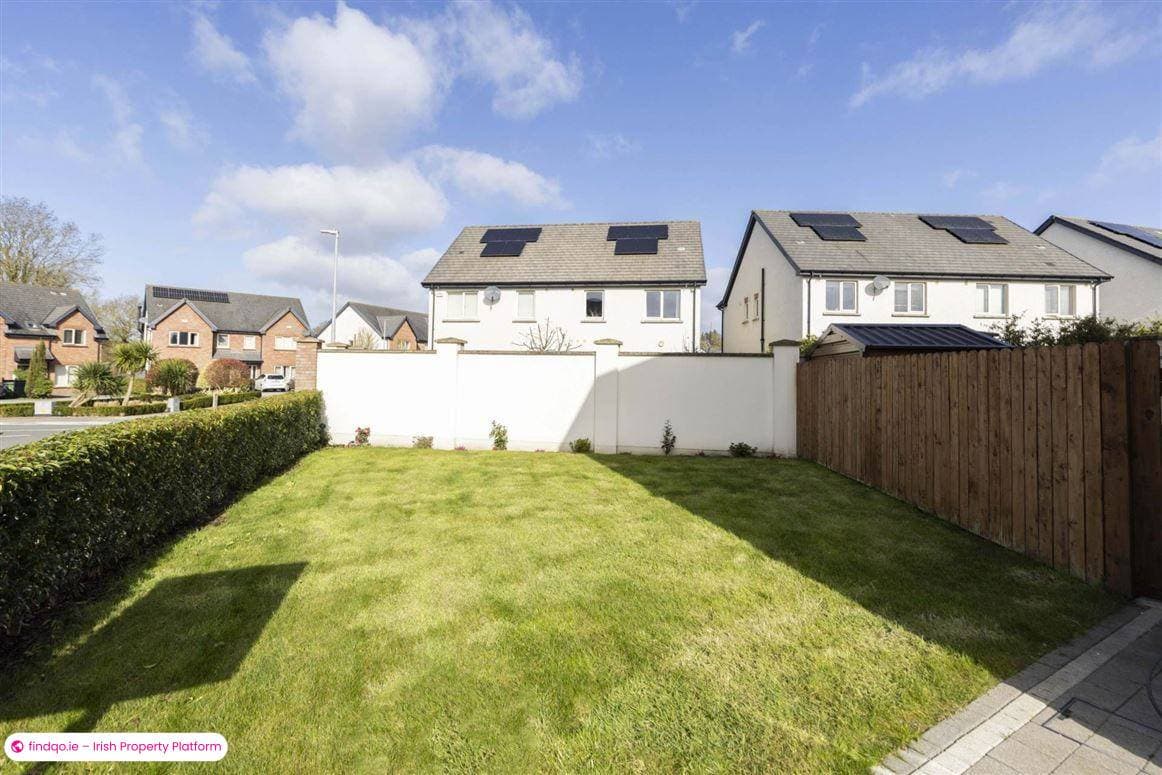 Semi-detached house for Sale in Dundalk, Louth