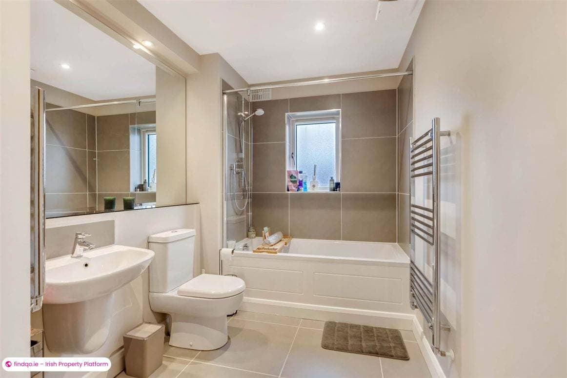 Semi-detached house for Sale in Dundalk, Louth