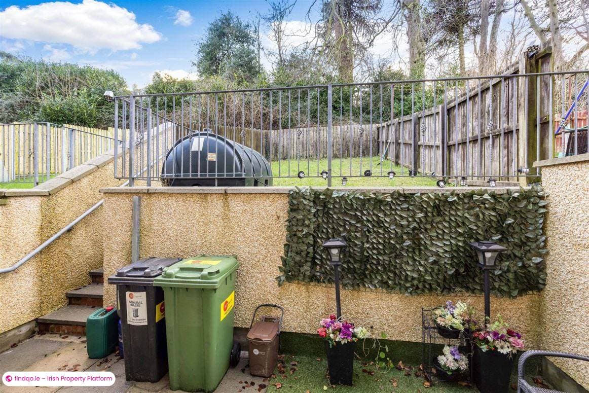 Semi-detached house for Sale in Carlingford, Louth