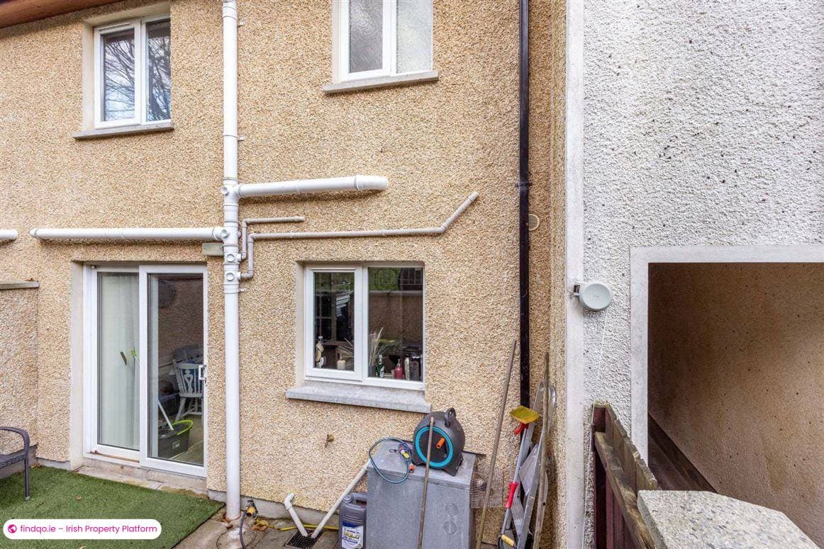 Semi-detached house for Sale in Carlingford, Louth