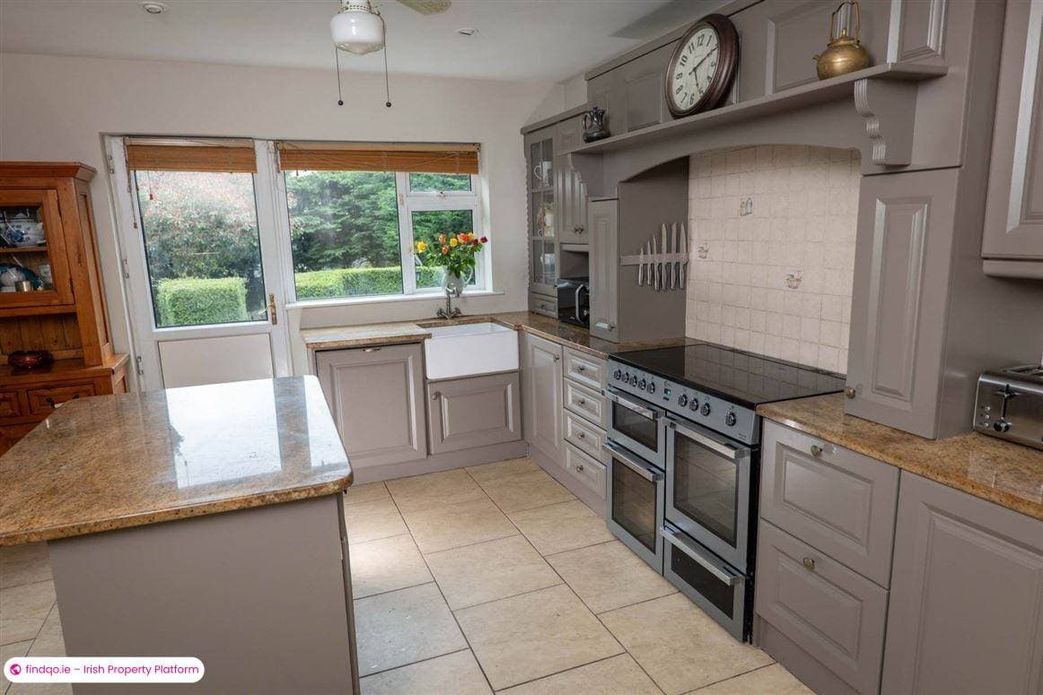 Detached house for Sale in Dundalk, Louth