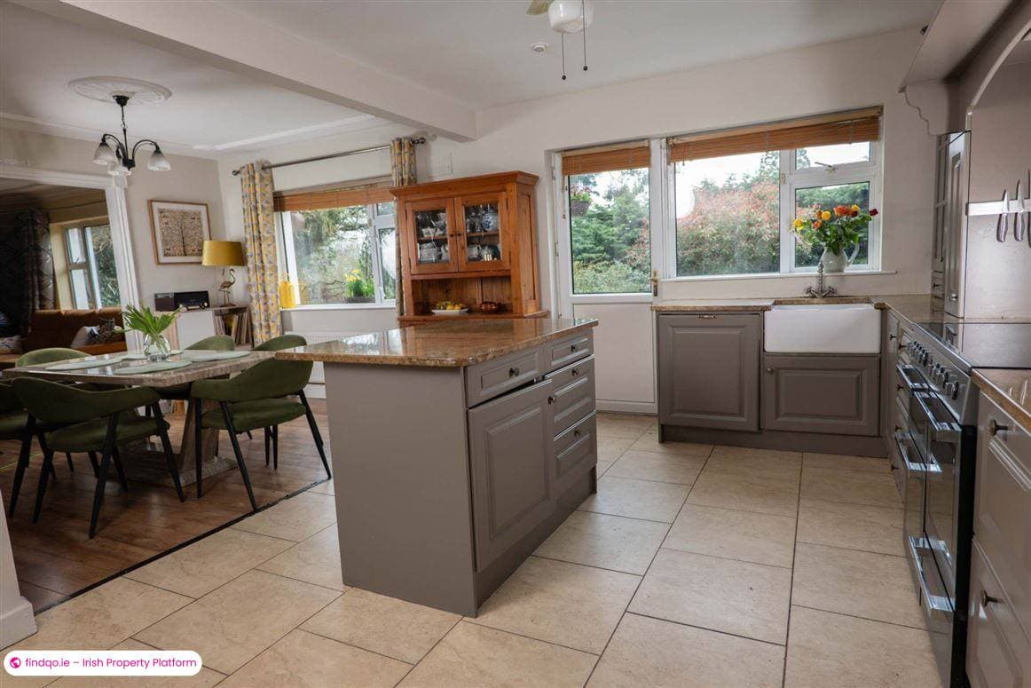 Detached house for Sale in Dundalk, Louth