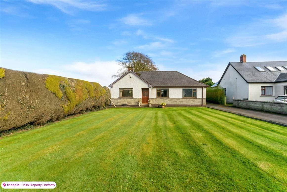 Bungalow for Sale in Dowdallshill, Louth