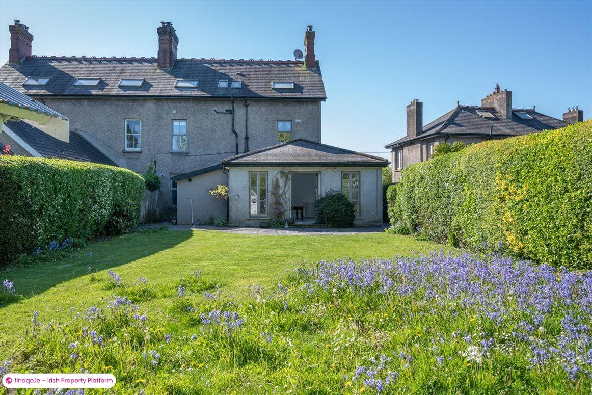Semi-detached house for Sale in Ballintemple, Cork