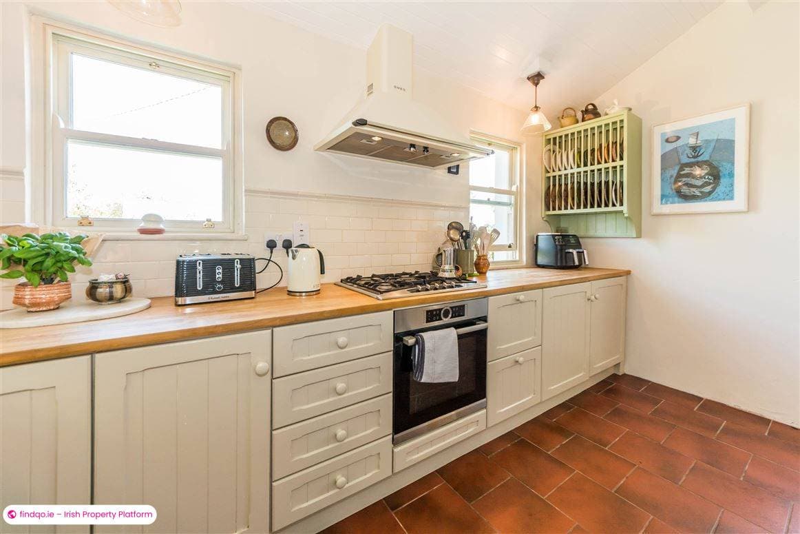 Detached house for Sale in Lowertown, Cork