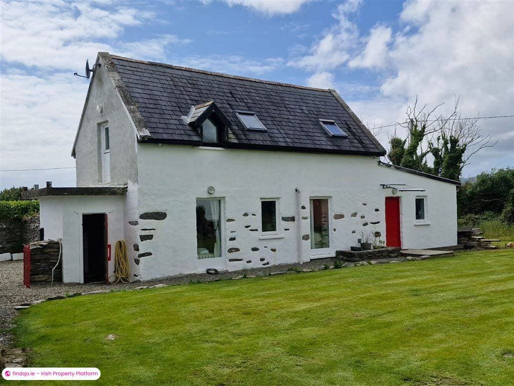 Detached house for Sale in Ballydehob, Cork