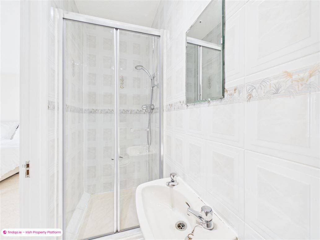 Semi-detached house for Sale in Lucan, Dublin (County)