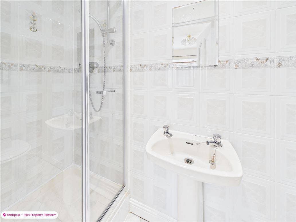 Semi-detached house for Sale in Lucan, Dublin (County)