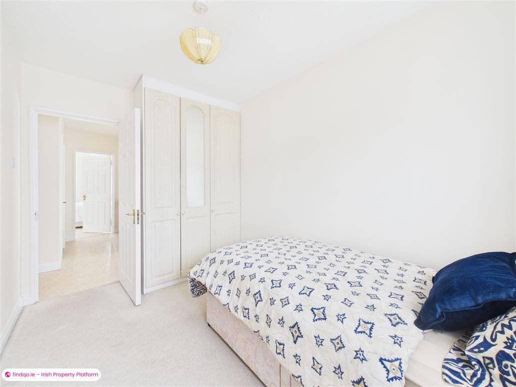 Semi-detached house for Sale in Lucan, Dublin (County)
