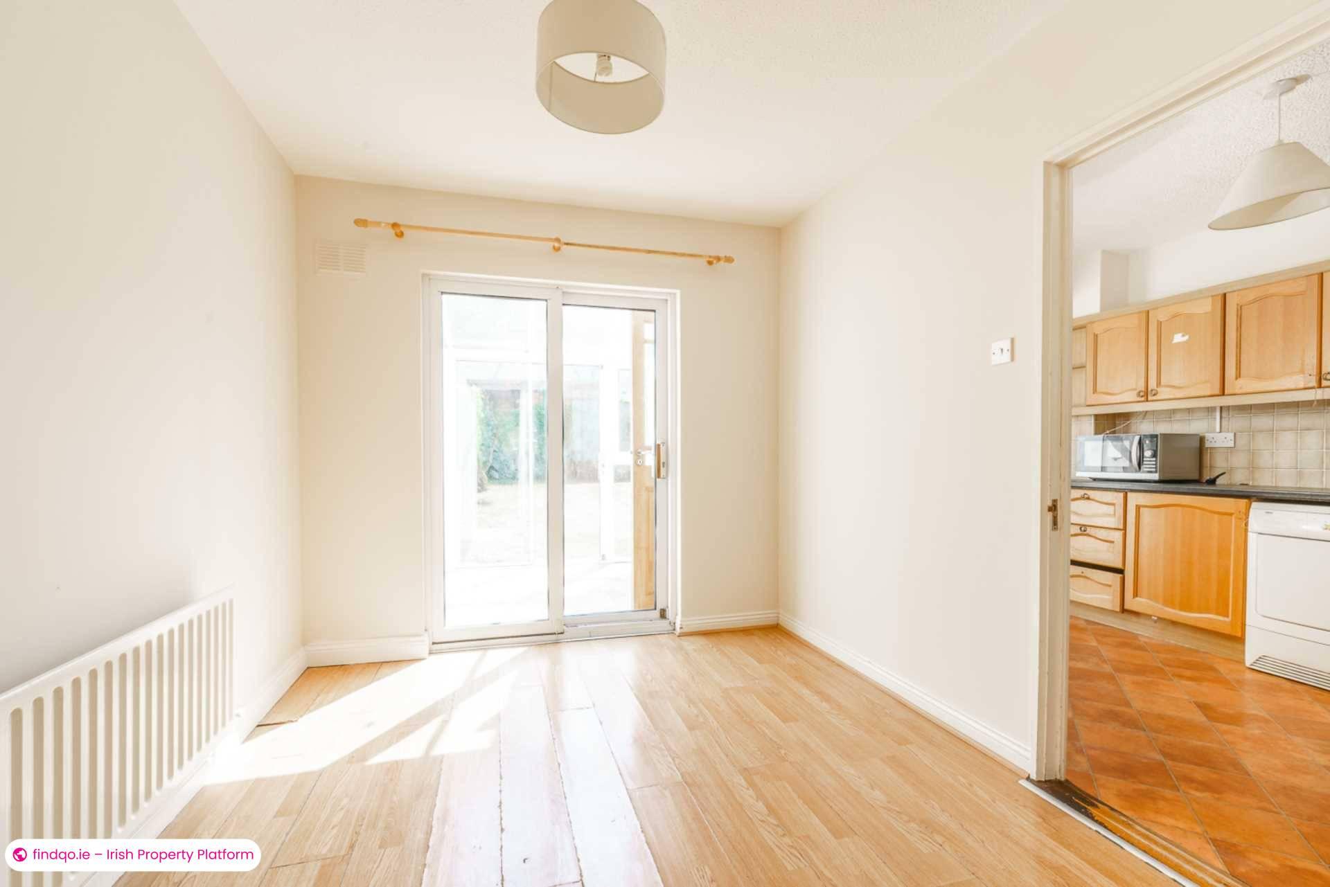 Semi-detached house for Sale in Stillorgan, Dublin (County)