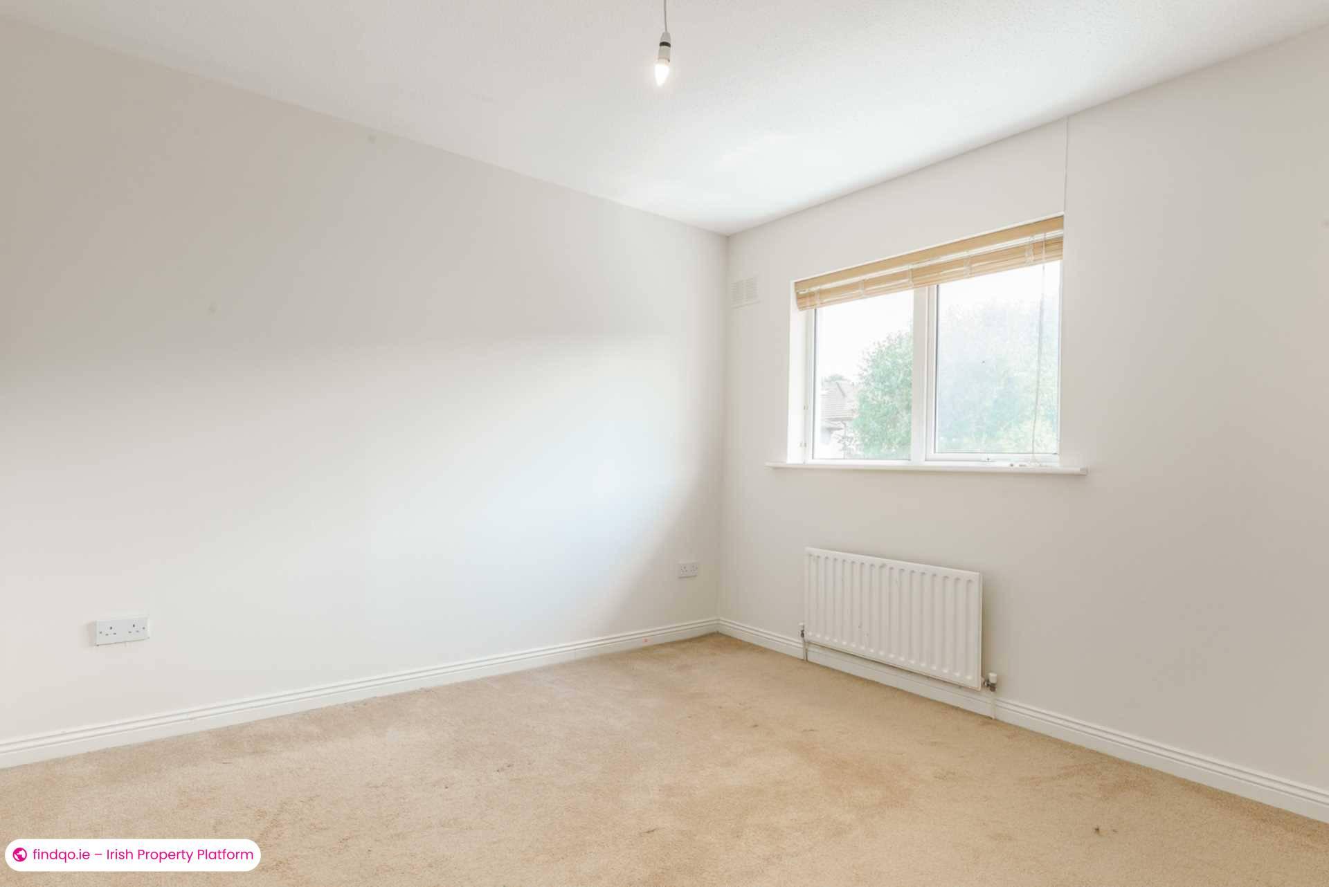 Semi-detached house for Sale in Stillorgan, Dublin (County)