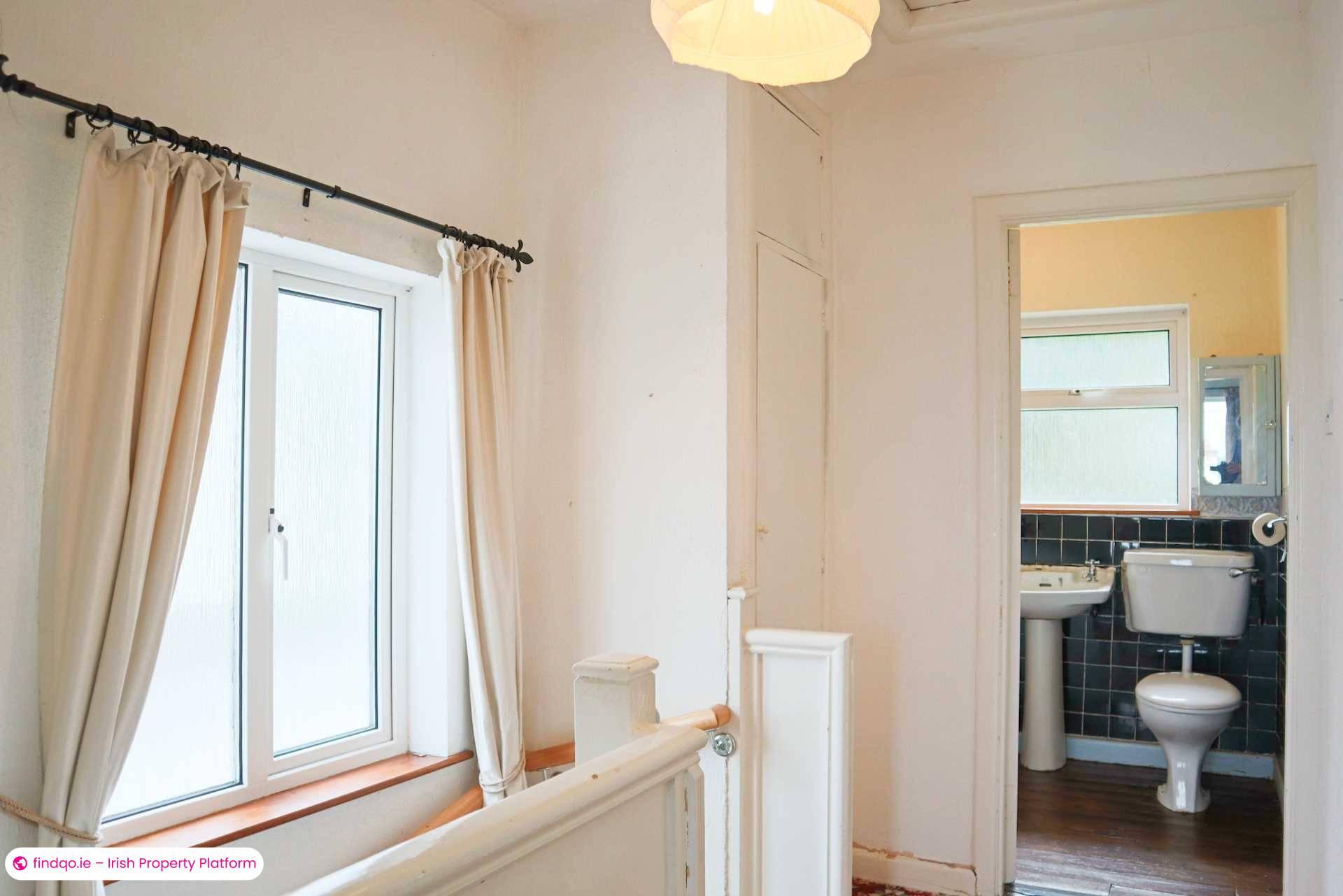 Semi-detached house for Sale in Stillorgan, Dublin (County)