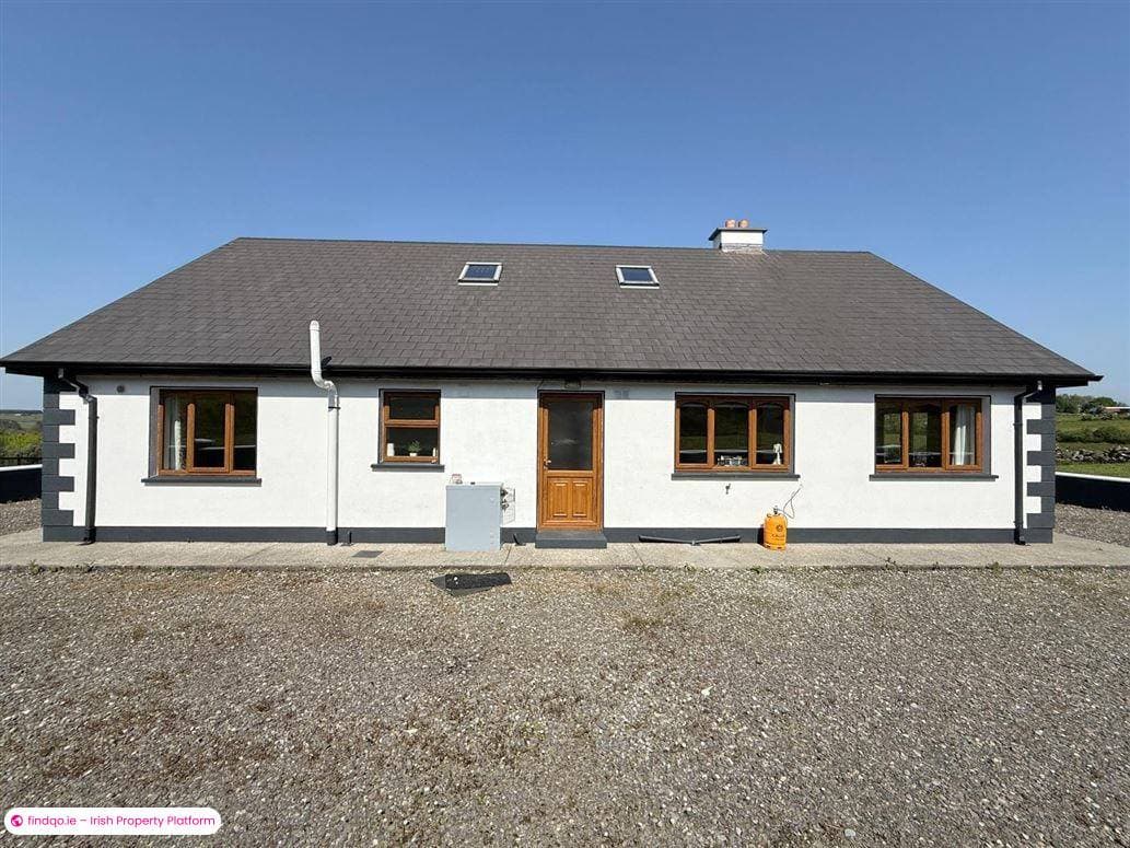 Detached house for Sale in Ballaghaderreen, Roscommon