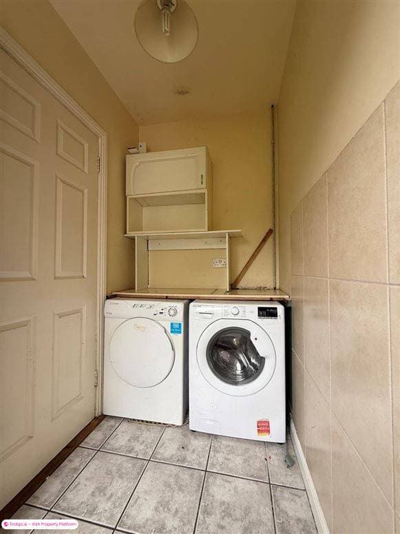 Semi-detached house for Sale in Ballaghaderreen, Roscommon