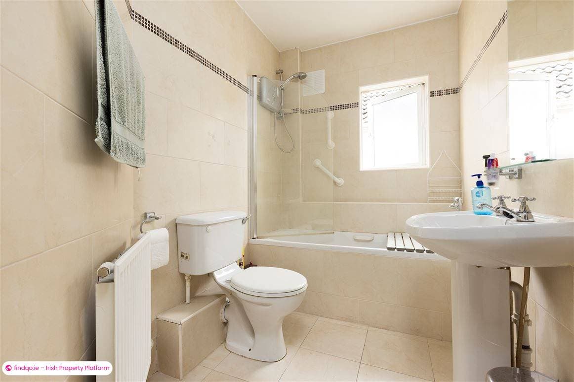 End of terrace house for Sale in Swords, Dublin (County)