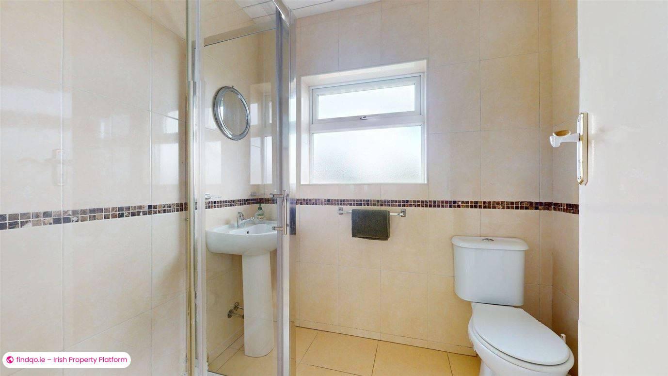 Semi-detached house for Sale in Sutton, Dublin 13