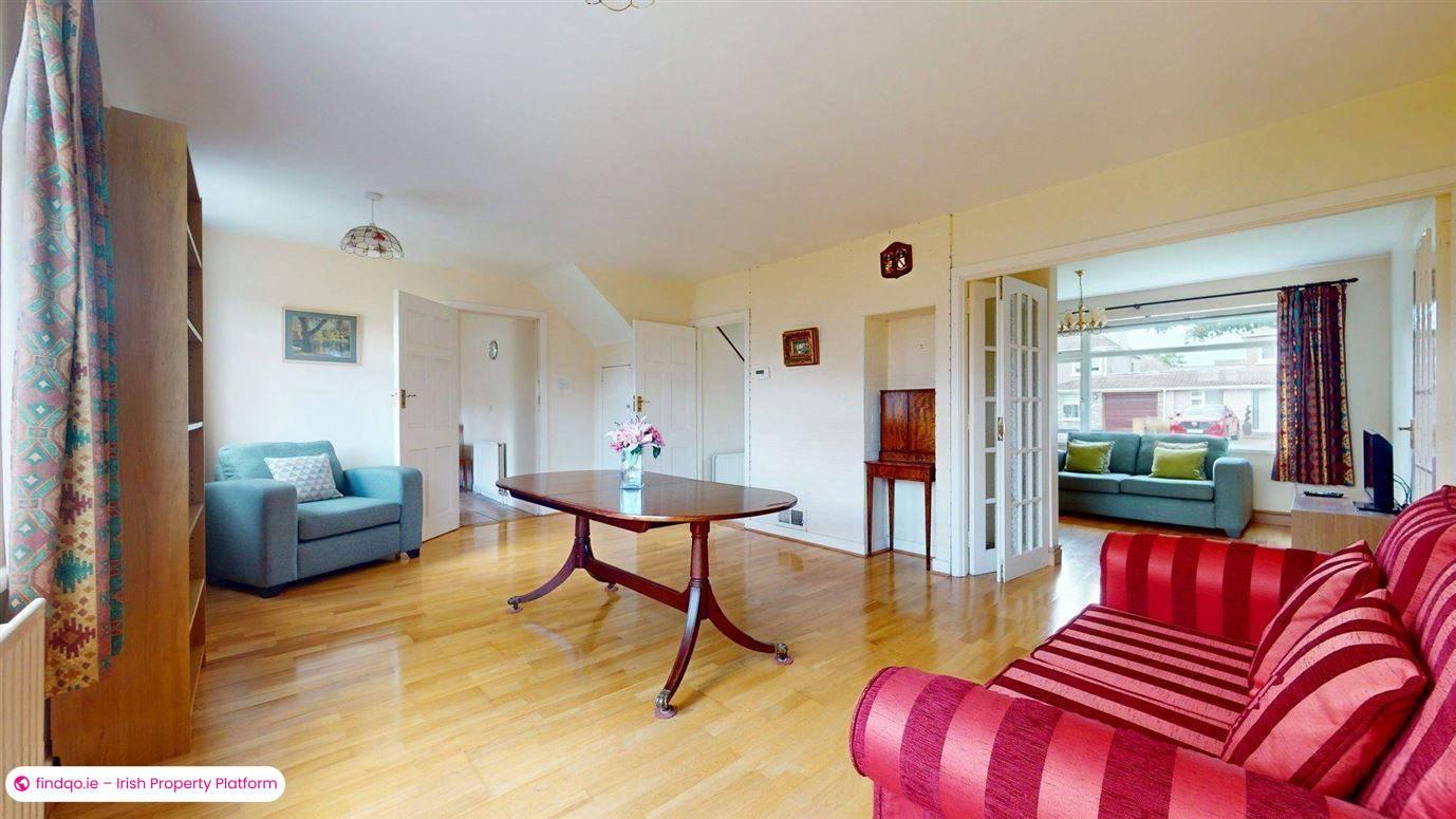 Semi-detached house for Sale in Sutton, Dublin 13