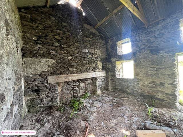 Detached house for Sale in Schull, Cork