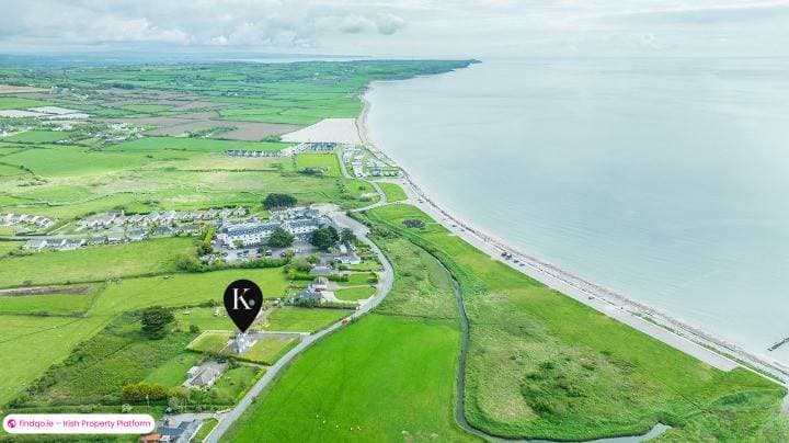 Bungalow for Sale in Garryvoe, Cork