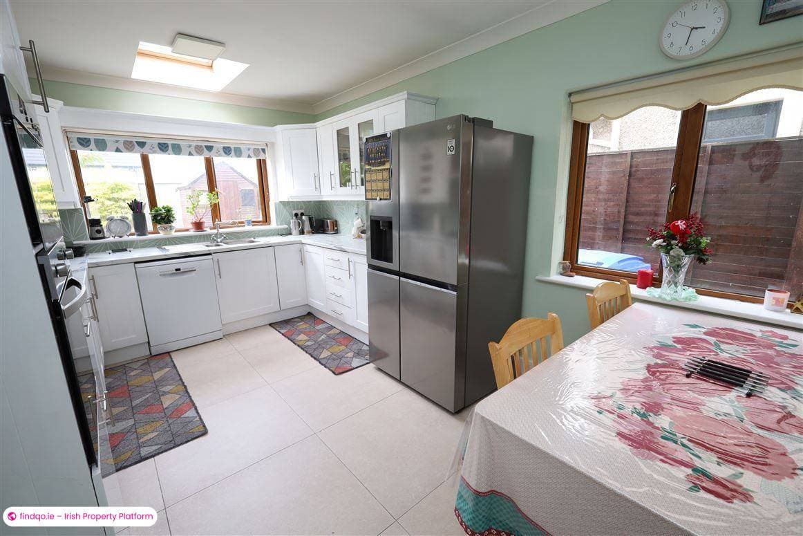 Semi-detached house for Sale in Carrigaline, Cork