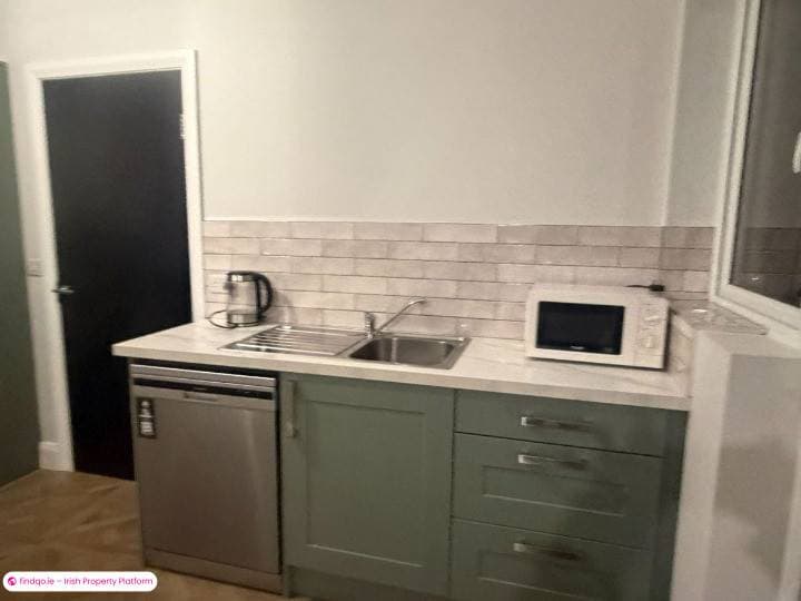 7+ Bedroom House for Rent in Adamstown, Dublin (County)