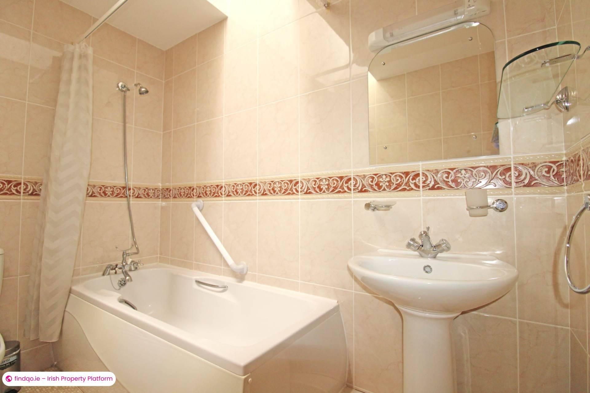 Semi-detached house for Sale in Belmullet, Mayo