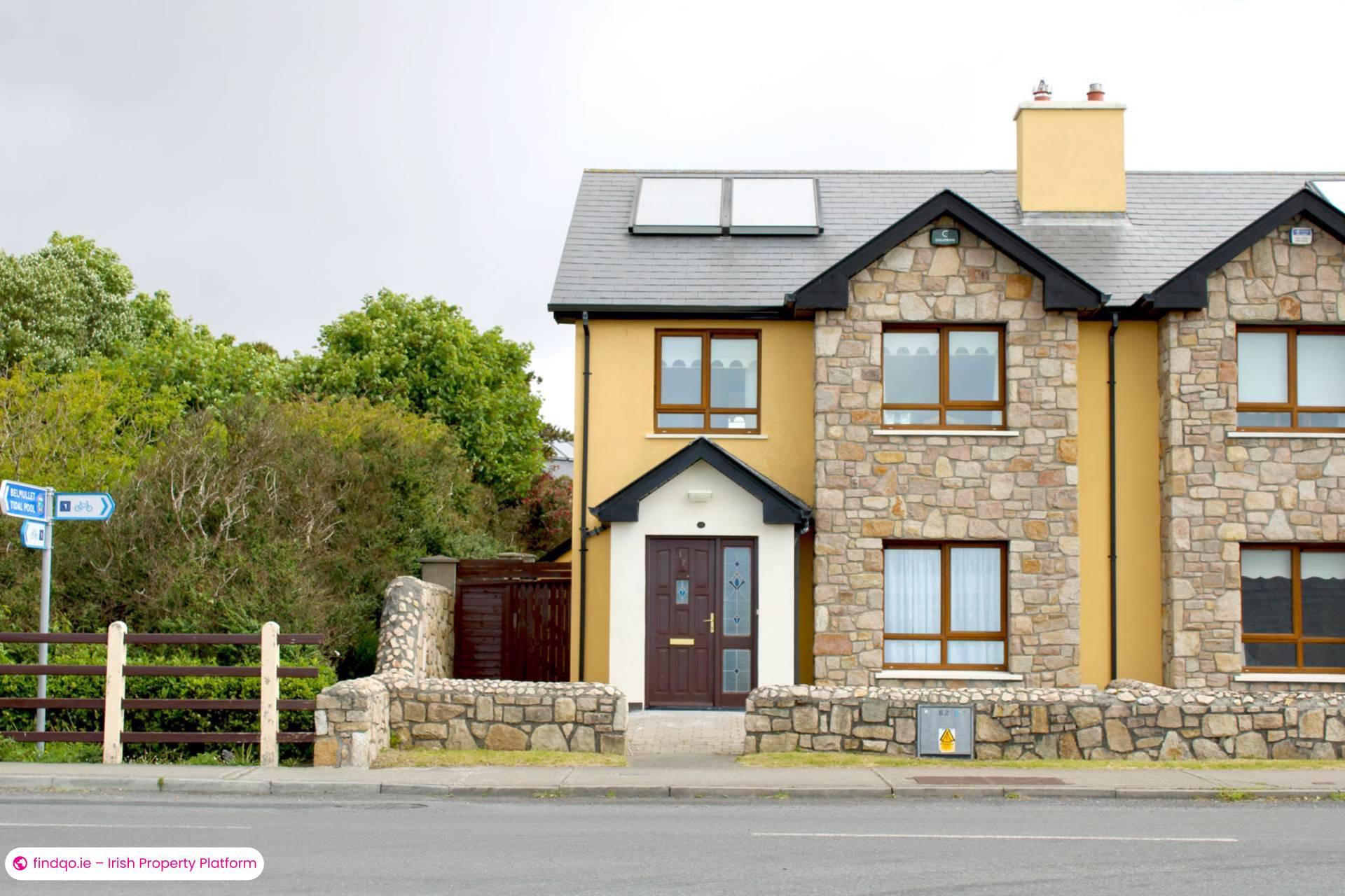 Semi-detached house for Sale in Belmullet, Mayo
