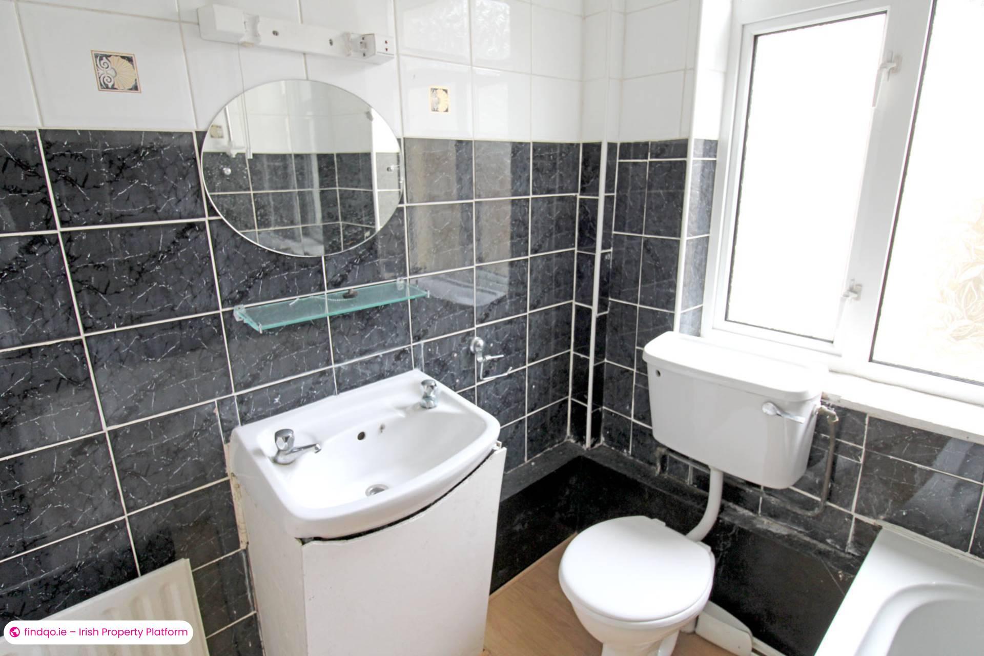 Semi-detached house for Sale in Crossmolina, Mayo