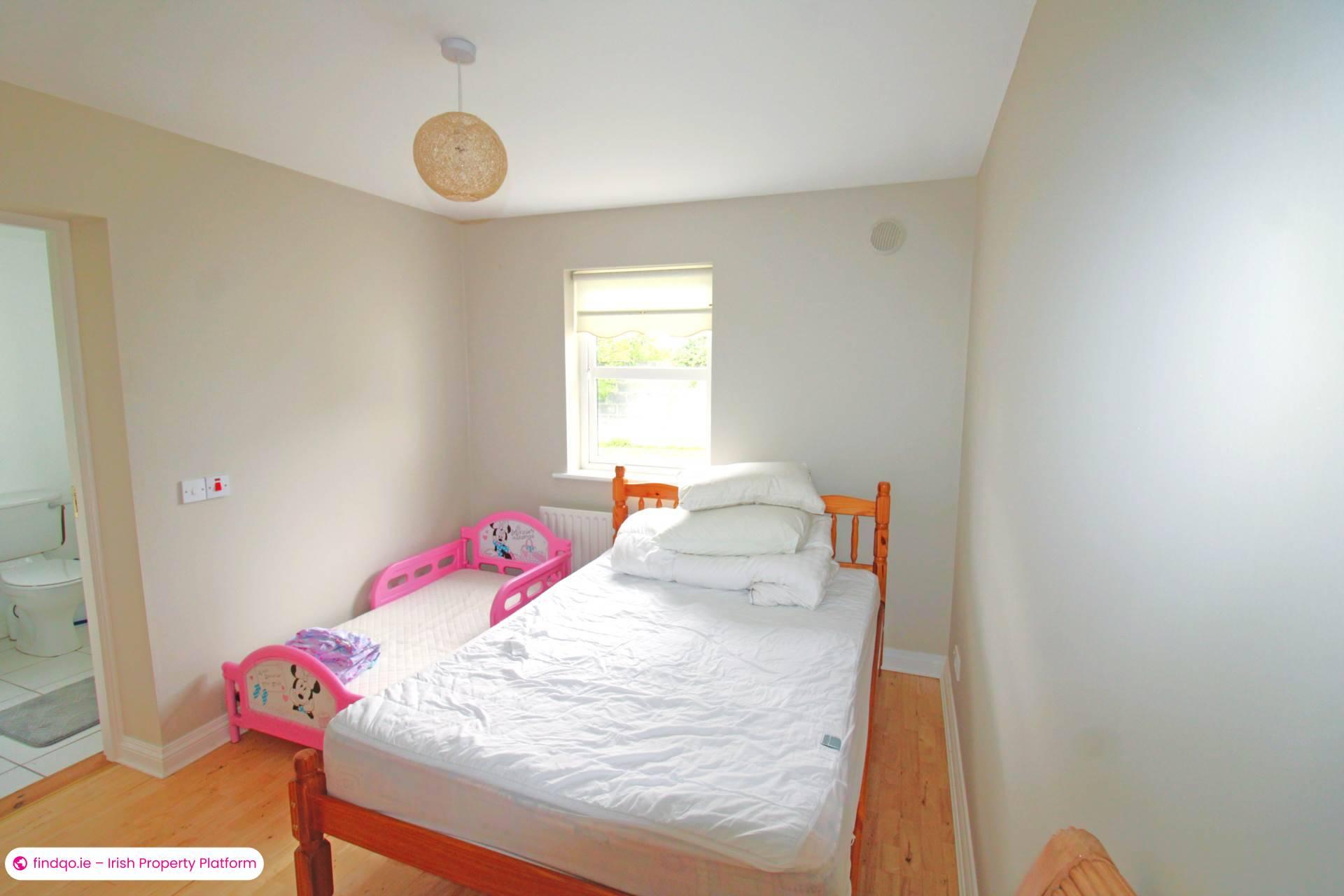 Semi-detached house for Sale in Crossmolina, Mayo